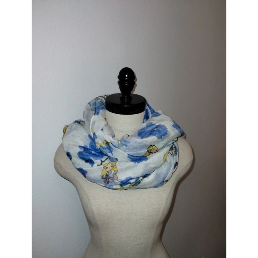 Loungefly Disney Alice in Wonderland Oblong Scarf EUC